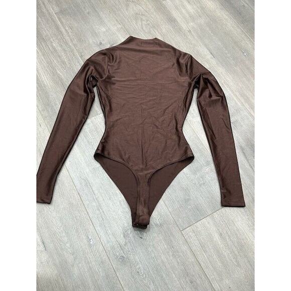 Naked Wardrobe The NW Thong Bodysuit Long Sleeve Mock Neck Stretch Browns XS - Picture 2 of 7